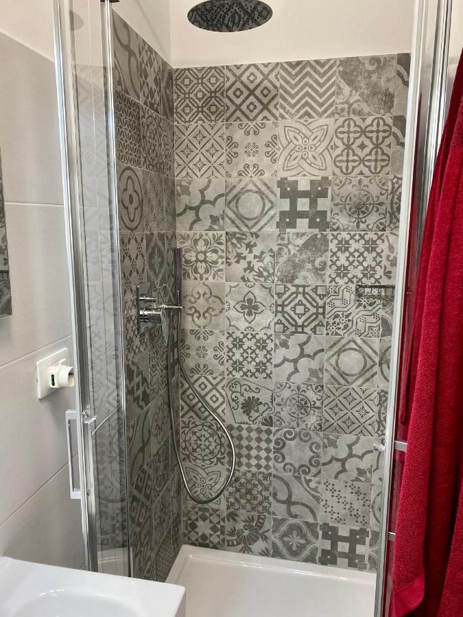 Pisani Apartment Бари Екстериор снимка